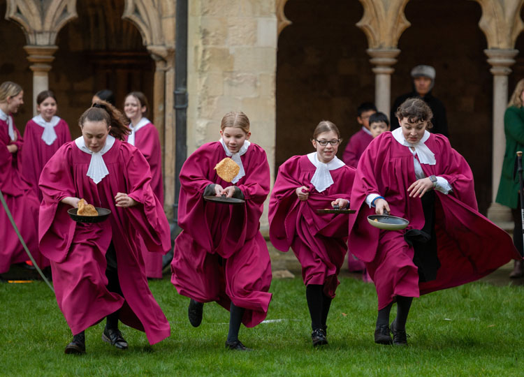 Pancake Races 2020 (c) Bill Sm