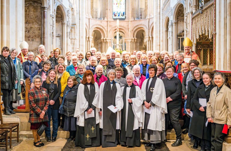 30 years of women priests celebrated in Norwich